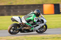 Rockingham-no-limits-trackday;enduro-digital-images;event-digital-images;eventdigitalimages;no-limits-trackdays;peter-wileman-photography;racing-digital-images;rockingham-raceway-northamptonshire;rockingham-trackday-photographs;trackday-digital-images;trackday-photos
