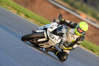Rockingham-no-limits-trackday;enduro-digital-images;event-digital-images;eventdigitalimages;no-limits-trackdays;peter-wileman-photography;racing-digital-images;rockingham-raceway-northamptonshire;rockingham-trackday-photographs;trackday-digital-images;trackday-photos