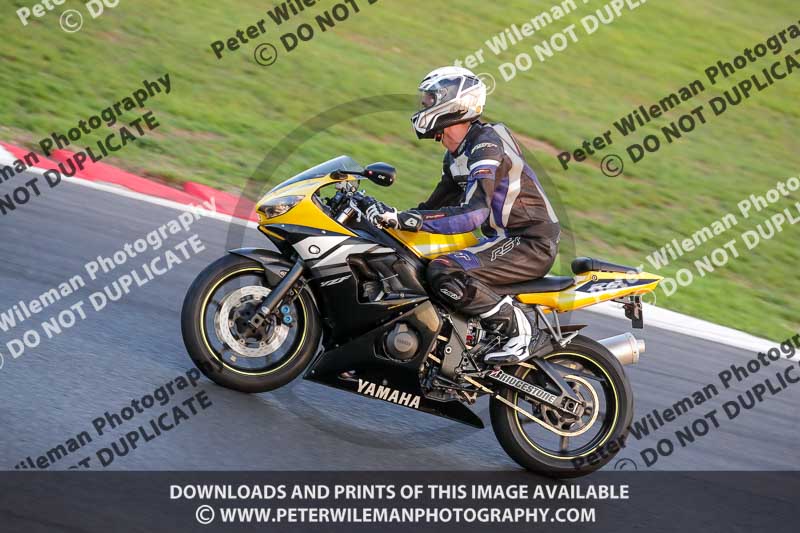 Rockingham no limits trackday;enduro digital images;event digital images;eventdigitalimages;no limits trackdays;peter wileman photography;racing digital images;rockingham raceway northamptonshire;rockingham trackday photographs;trackday digital images;trackday photos