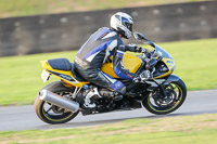 Rockingham-no-limits-trackday;enduro-digital-images;event-digital-images;eventdigitalimages;no-limits-trackdays;peter-wileman-photography;racing-digital-images;rockingham-raceway-northamptonshire;rockingham-trackday-photographs;trackday-digital-images;trackday-photos