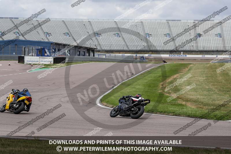 Rockingham no limits trackday;enduro digital images;event digital images;eventdigitalimages;no limits trackdays;peter wileman photography;racing digital images;rockingham raceway northamptonshire;rockingham trackday photographs;trackday digital images;trackday photos
