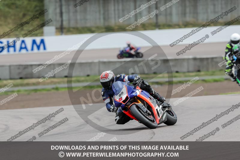 Rockingham no limits trackday;enduro digital images;event digital images;eventdigitalimages;no limits trackdays;peter wileman photography;racing digital images;rockingham raceway northamptonshire;rockingham trackday photographs;trackday digital images;trackday photos