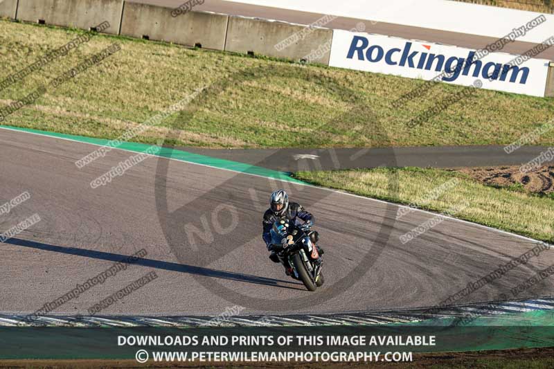 Rockingham no limits trackday;enduro digital images;event digital images;eventdigitalimages;no limits trackdays;peter wileman photography;racing digital images;rockingham raceway northamptonshire;rockingham trackday photographs;trackday digital images;trackday photos