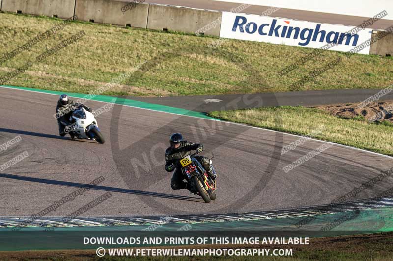 Rockingham no limits trackday;enduro digital images;event digital images;eventdigitalimages;no limits trackdays;peter wileman photography;racing digital images;rockingham raceway northamptonshire;rockingham trackday photographs;trackday digital images;trackday photos