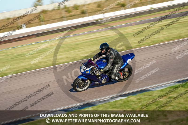 Rockingham no limits trackday;enduro digital images;event digital images;eventdigitalimages;no limits trackdays;peter wileman photography;racing digital images;rockingham raceway northamptonshire;rockingham trackday photographs;trackday digital images;trackday photos