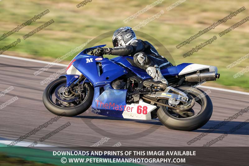 Rockingham no limits trackday;enduro digital images;event digital images;eventdigitalimages;no limits trackdays;peter wileman photography;racing digital images;rockingham raceway northamptonshire;rockingham trackday photographs;trackday digital images;trackday photos