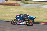 Rockingham-no-limits-trackday;enduro-digital-images;event-digital-images;eventdigitalimages;no-limits-trackdays;peter-wileman-photography;racing-digital-images;rockingham-raceway-northamptonshire;rockingham-trackday-photographs;trackday-digital-images;trackday-photos