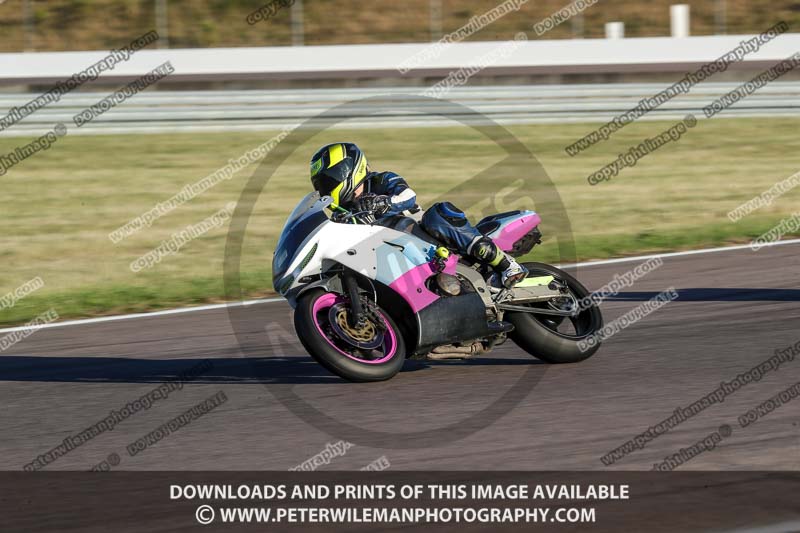 Rockingham no limits trackday;enduro digital images;event digital images;eventdigitalimages;no limits trackdays;peter wileman photography;racing digital images;rockingham raceway northamptonshire;rockingham trackday photographs;trackday digital images;trackday photos