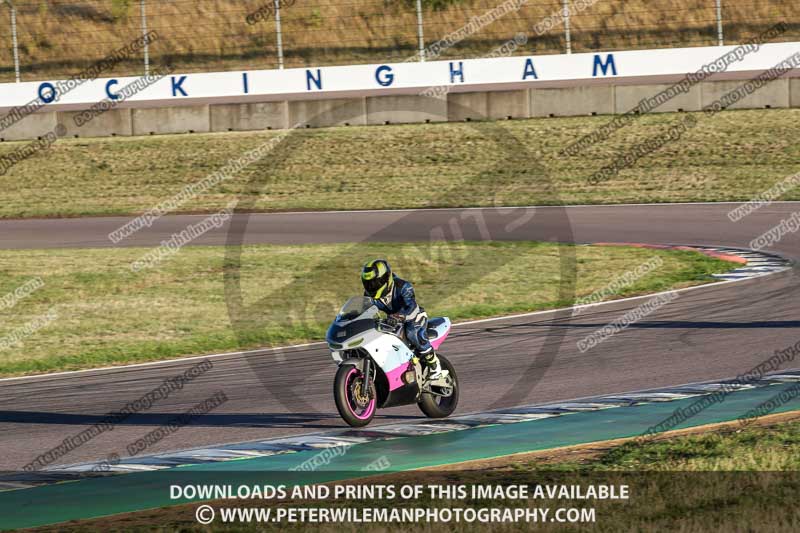 Rockingham no limits trackday;enduro digital images;event digital images;eventdigitalimages;no limits trackdays;peter wileman photography;racing digital images;rockingham raceway northamptonshire;rockingham trackday photographs;trackday digital images;trackday photos