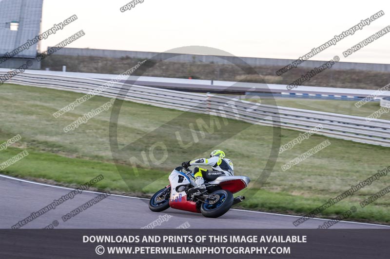 Rockingham no limits trackday;enduro digital images;event digital images;eventdigitalimages;no limits trackdays;peter wileman photography;racing digital images;rockingham raceway northamptonshire;rockingham trackday photographs;trackday digital images;trackday photos