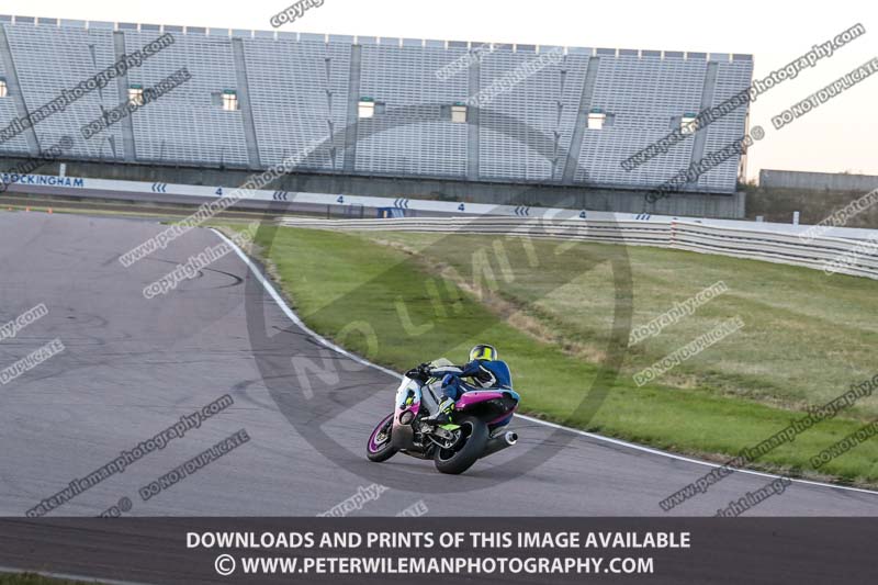 Rockingham no limits trackday;enduro digital images;event digital images;eventdigitalimages;no limits trackdays;peter wileman photography;racing digital images;rockingham raceway northamptonshire;rockingham trackday photographs;trackday digital images;trackday photos