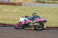 Rockingham-no-limits-trackday;enduro-digital-images;event-digital-images;eventdigitalimages;no-limits-trackdays;peter-wileman-photography;racing-digital-images;rockingham-raceway-northamptonshire;rockingham-trackday-photographs;trackday-digital-images;trackday-photos