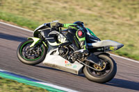 Rockingham-no-limits-trackday;enduro-digital-images;event-digital-images;eventdigitalimages;no-limits-trackdays;peter-wileman-photography;racing-digital-images;rockingham-raceway-northamptonshire;rockingham-trackday-photographs;trackday-digital-images;trackday-photos