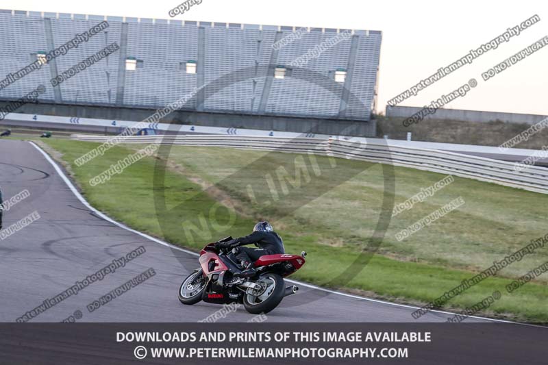 Rockingham no limits trackday;enduro digital images;event digital images;eventdigitalimages;no limits trackdays;peter wileman photography;racing digital images;rockingham raceway northamptonshire;rockingham trackday photographs;trackday digital images;trackday photos