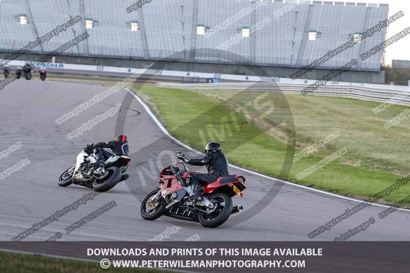 Rockingham no limits trackday;enduro digital images;event digital images;eventdigitalimages;no limits trackdays;peter wileman photography;racing digital images;rockingham raceway northamptonshire;rockingham trackday photographs;trackday digital images;trackday photos