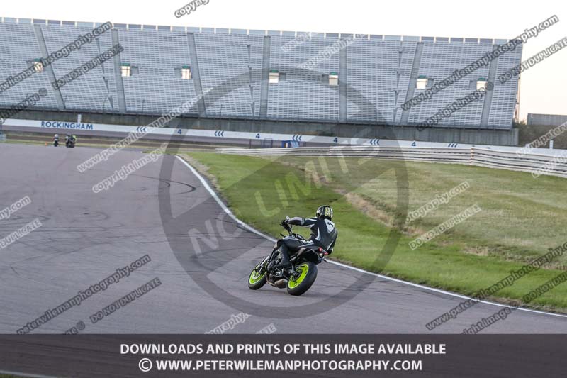 Rockingham no limits trackday;enduro digital images;event digital images;eventdigitalimages;no limits trackdays;peter wileman photography;racing digital images;rockingham raceway northamptonshire;rockingham trackday photographs;trackday digital images;trackday photos