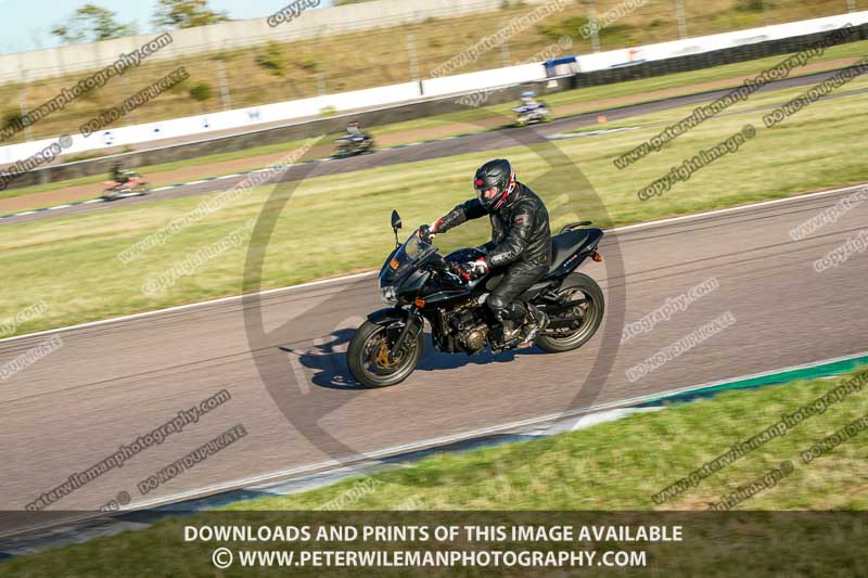 Rockingham no limits trackday;enduro digital images;event digital images;eventdigitalimages;no limits trackdays;peter wileman photography;racing digital images;rockingham raceway northamptonshire;rockingham trackday photographs;trackday digital images;trackday photos