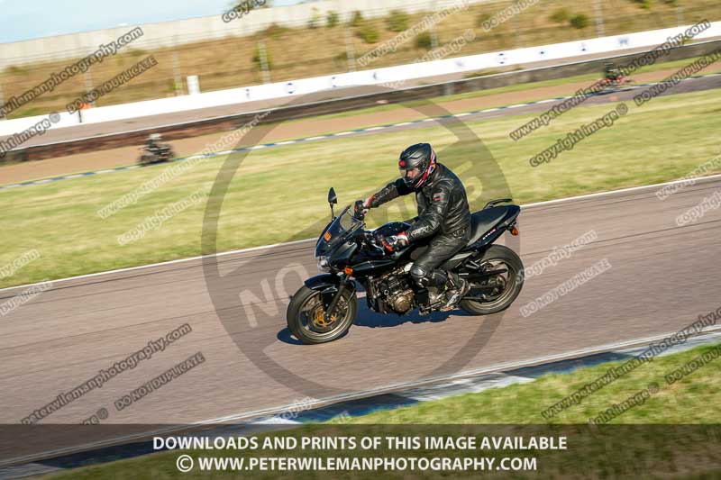 Rockingham no limits trackday;enduro digital images;event digital images;eventdigitalimages;no limits trackdays;peter wileman photography;racing digital images;rockingham raceway northamptonshire;rockingham trackday photographs;trackday digital images;trackday photos