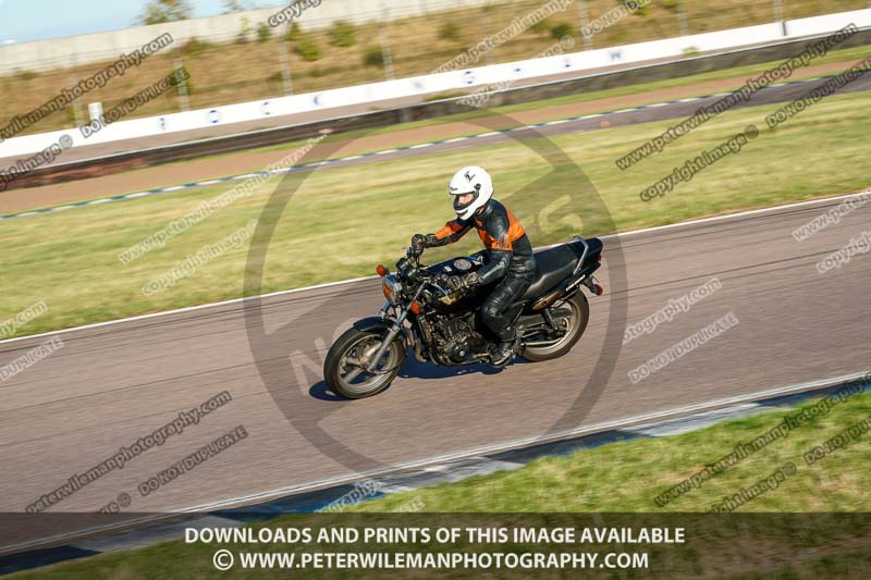 Rockingham no limits trackday;enduro digital images;event digital images;eventdigitalimages;no limits trackdays;peter wileman photography;racing digital images;rockingham raceway northamptonshire;rockingham trackday photographs;trackday digital images;trackday photos