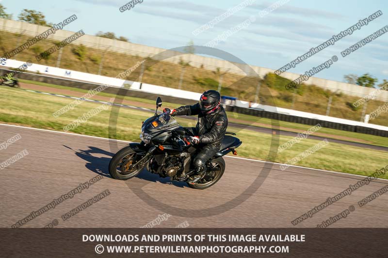 Rockingham no limits trackday;enduro digital images;event digital images;eventdigitalimages;no limits trackdays;peter wileman photography;racing digital images;rockingham raceway northamptonshire;rockingham trackday photographs;trackday digital images;trackday photos