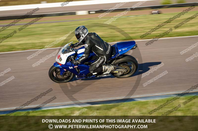 Rockingham no limits trackday;enduro digital images;event digital images;eventdigitalimages;no limits trackdays;peter wileman photography;racing digital images;rockingham raceway northamptonshire;rockingham trackday photographs;trackday digital images;trackday photos