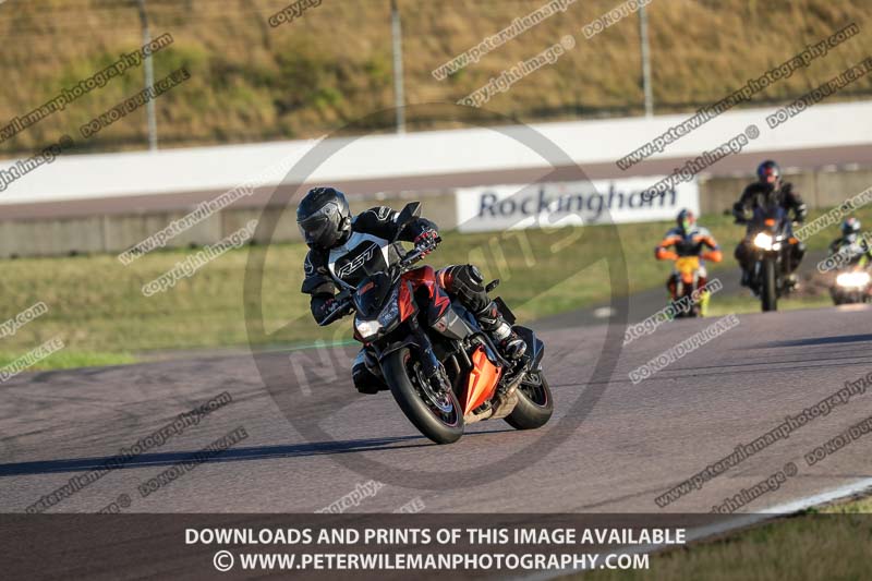 Rockingham no limits trackday;enduro digital images;event digital images;eventdigitalimages;no limits trackdays;peter wileman photography;racing digital images;rockingham raceway northamptonshire;rockingham trackday photographs;trackday digital images;trackday photos