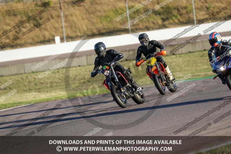 Rockingham no limits trackday;enduro digital images;event digital images;eventdigitalimages;no limits trackdays;peter wileman photography;racing digital images;rockingham raceway northamptonshire;rockingham trackday photographs;trackday digital images;trackday photos