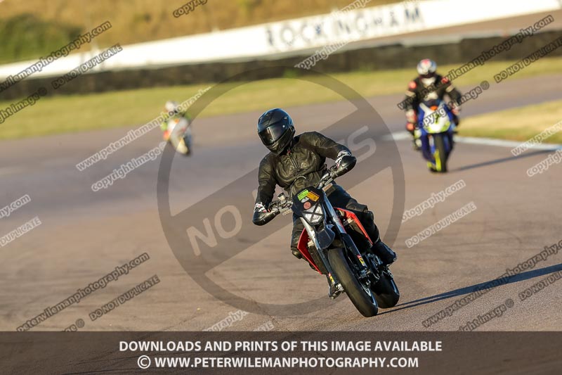 Rockingham no limits trackday;enduro digital images;event digital images;eventdigitalimages;no limits trackdays;peter wileman photography;racing digital images;rockingham raceway northamptonshire;rockingham trackday photographs;trackday digital images;trackday photos
