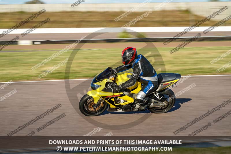 Rockingham no limits trackday;enduro digital images;event digital images;eventdigitalimages;no limits trackdays;peter wileman photography;racing digital images;rockingham raceway northamptonshire;rockingham trackday photographs;trackday digital images;trackday photos