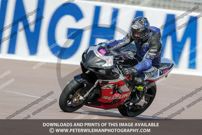 Rockingham no limits trackday;enduro digital images;event digital images;eventdigitalimages;no limits trackdays;peter wileman photography;racing digital images;rockingham raceway northamptonshire;rockingham trackday photographs;trackday digital images;trackday photos