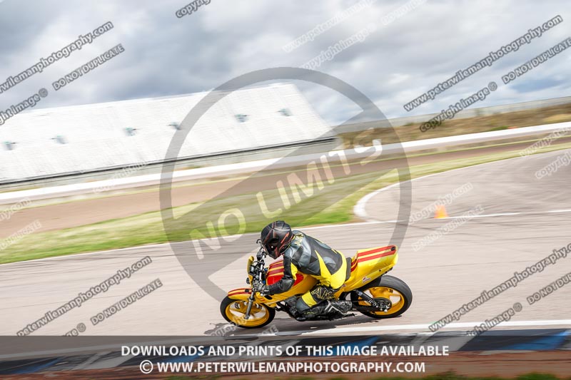 Rockingham no limits trackday;enduro digital images;event digital images;eventdigitalimages;no limits trackdays;peter wileman photography;racing digital images;rockingham raceway northamptonshire;rockingham trackday photographs;trackday digital images;trackday photos