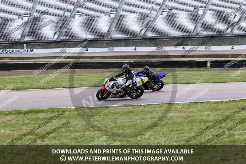 Rockingham no limits trackday;enduro digital images;event digital images;eventdigitalimages;no limits trackdays;peter wileman photography;racing digital images;rockingham raceway northamptonshire;rockingham trackday photographs;trackday digital images;trackday photos