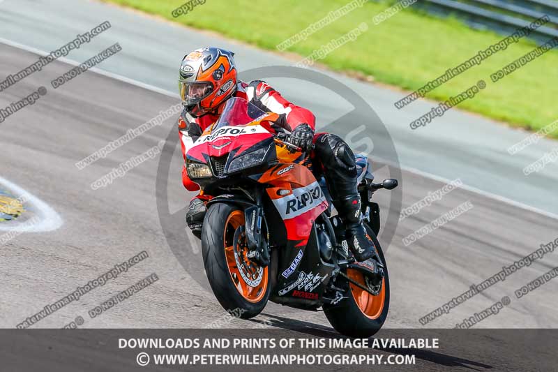 PJ Motorsport;anglesey no limits trackday;anglesey photographs;anglesey trackday photographs;enduro digital images;event digital images;eventdigitalimages;no limits trackdays;peter wileman photography;racing digital images;trac mon;trackday digital images;trackday photos;ty croes