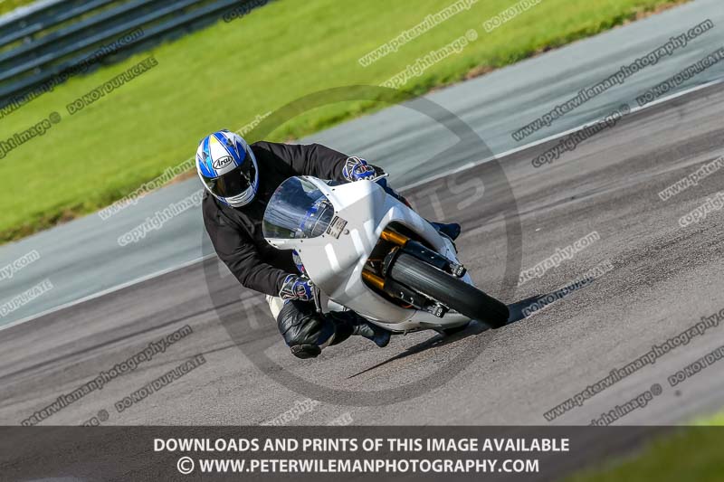 PJ Motorsport;anglesey no limits trackday;anglesey photographs;anglesey trackday photographs;enduro digital images;event digital images;eventdigitalimages;no limits trackdays;peter wileman photography;racing digital images;trac mon;trackday digital images;trackday photos;ty croes