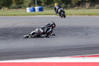 brands-hatch-photographs;brands-no-limits-trackday;cadwell-trackday-photographs;enduro-digital-images;event-digital-images;eventdigitalimages;no-limits-trackdays;peter-wileman-photography;racing-digital-images;trackday-digital-images;trackday-photos