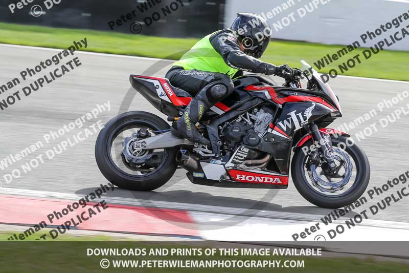 donington no limits trackday;donington park photographs;donington trackday photographs;no limits trackdays;peter wileman photography;trackday digital images;trackday photos
