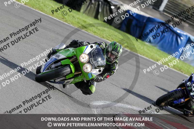 donington no limits trackday;donington park photographs;donington trackday photographs;no limits trackdays;peter wileman photography;trackday digital images;trackday photos