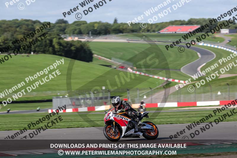 donington no limits trackday;donington park photographs;donington trackday photographs;no limits trackdays;peter wileman photography;trackday digital images;trackday photos