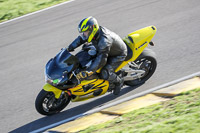 anglesey-no-limits-trackday;anglesey-photographs;anglesey-trackday-photographs;enduro-digital-images;event-digital-images;eventdigitalimages;no-limits-trackdays;peter-wileman-photography;racing-digital-images;trac-mon;trackday-digital-images;trackday-photos;ty-croes