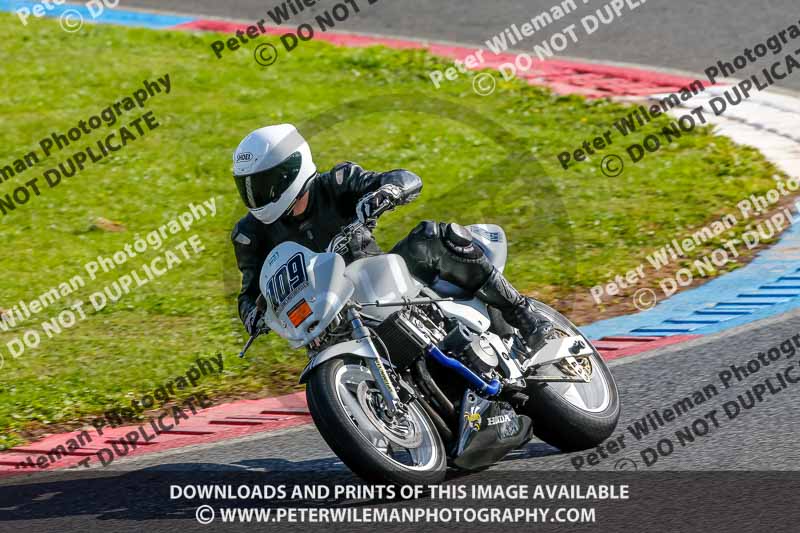 enduro digital images;event digital images;eventdigitalimages;mallory park;mallory park photographs;mallory park trackday;mallory park trackday photographs;no limits trackdays;peter wileman photography;racing digital images;trackday digital images;trackday photos