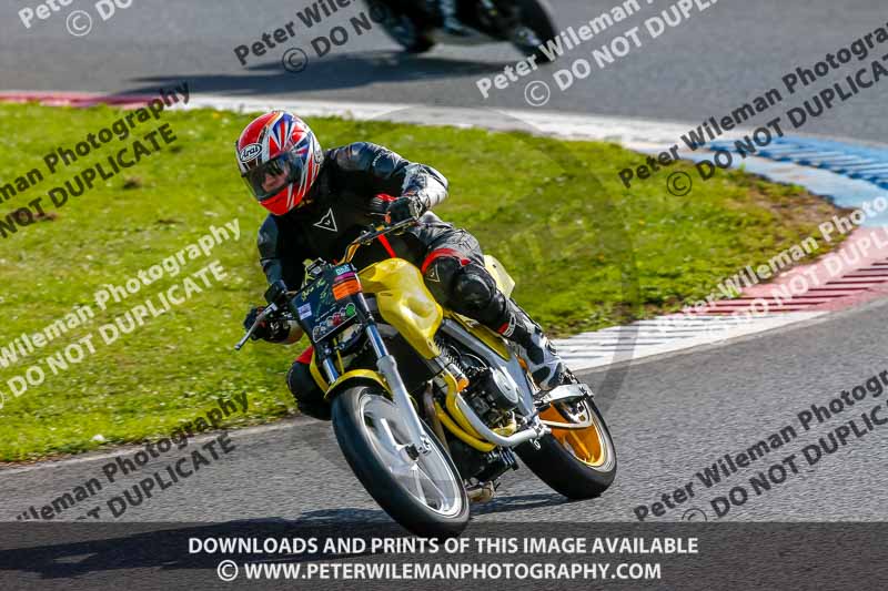 enduro digital images;event digital images;eventdigitalimages;mallory park;mallory park photographs;mallory park trackday;mallory park trackday photographs;no limits trackdays;peter wileman photography;racing digital images;trackday digital images;trackday photos