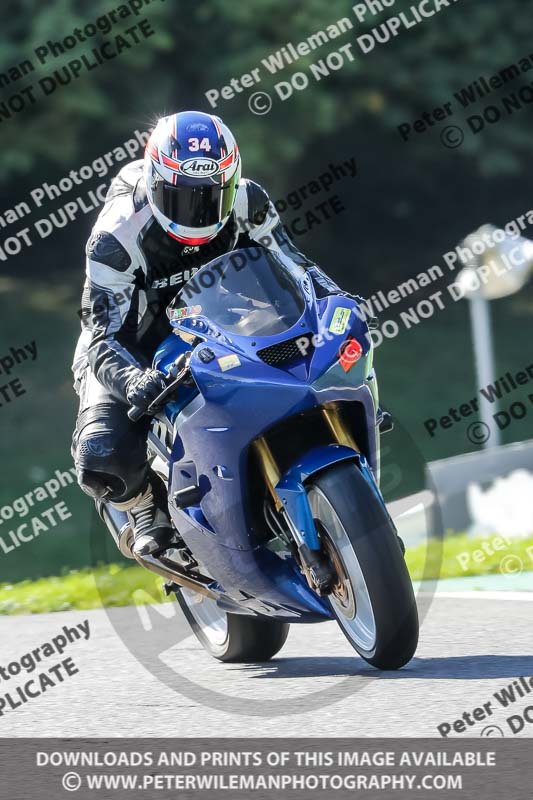 cadwell no limits trackday;cadwell park;cadwell park photographs;cadwell trackday photographs;enduro digital images;event digital images;eventdigitalimages;no limits trackdays;peter wileman photography;racing digital images;trackday digital images;trackday photos