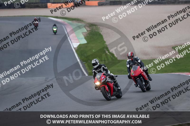 donington no limits trackday;donington park photographs;donington trackday photographs;no limits trackdays;peter wileman photography;trackday digital images;trackday photos