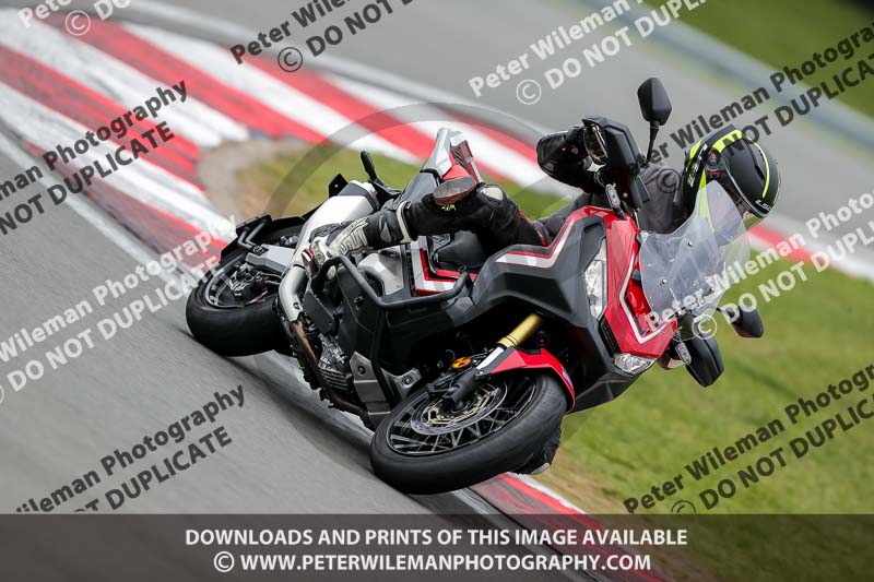 donington no limits trackday;donington park photographs;donington trackday photographs;no limits trackdays;peter wileman photography;trackday digital images;trackday photos