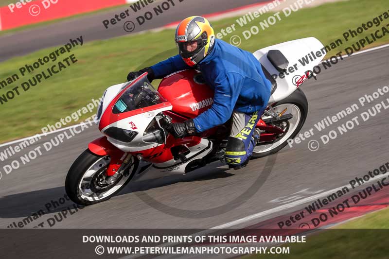 donington no limits trackday;donington park photographs;donington trackday photographs;no limits trackdays;peter wileman photography;trackday digital images;trackday photos