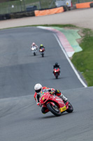 donington-no-limits-trackday;donington-park-photographs;donington-trackday-photographs;no-limits-trackdays;peter-wileman-photography;trackday-digital-images;trackday-photos