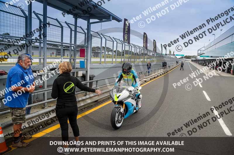 07th to 9th January 2019;Phillip Island;event digital images;motorbikes;no limits;peter wileman photography;trackday;trackday digital images