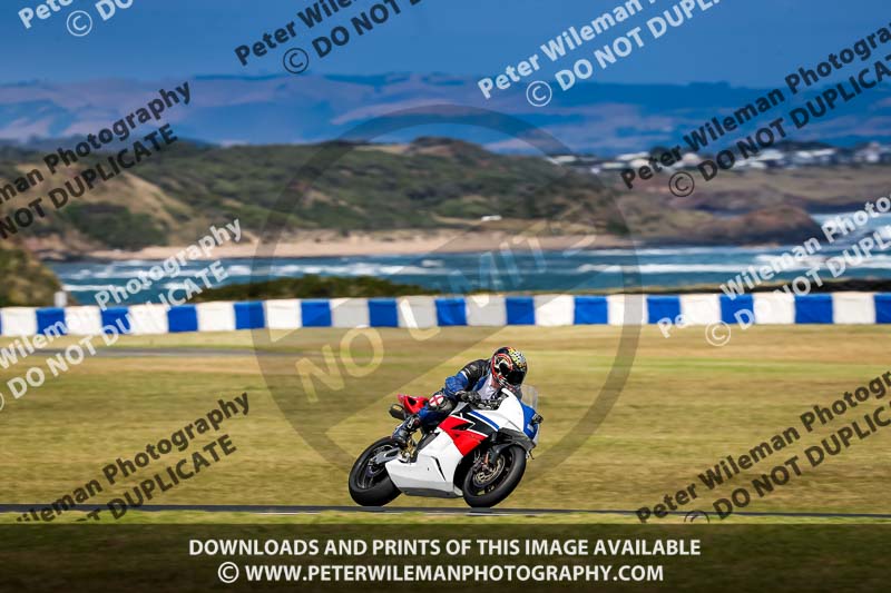 07th to 9th January 2019;Phillip Island;event digital images;motorbikes;no limits;peter wileman photography;trackday;trackday digital images