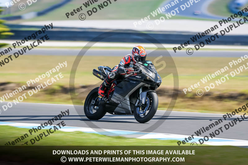 07th to 9th January 2019;Phillip Island;event digital images;motorbikes;no limits;peter wileman photography;trackday;trackday digital images