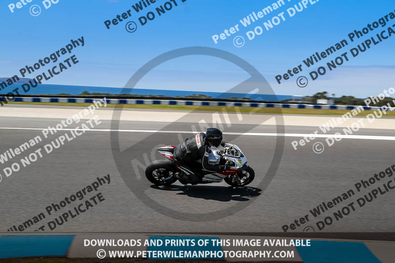 07th to 9th January 2019;Phillip Island;event digital images;motorbikes;no limits;peter wileman photography;trackday;trackday digital images